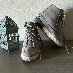 SOREL Out N About Wedge Sneaker 🤍